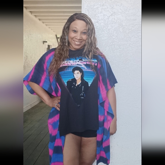 Upcycled Michael Jackson Graphic T-Shirt Poncho - Picture 6 of 7